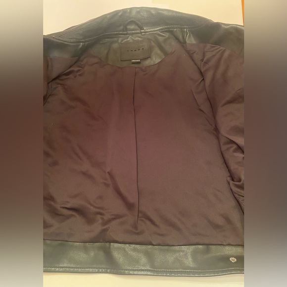 BLANK NYC Good Vibes Faux Leather Moto Jacket Size Medium NWOT - Picture 8 of 11